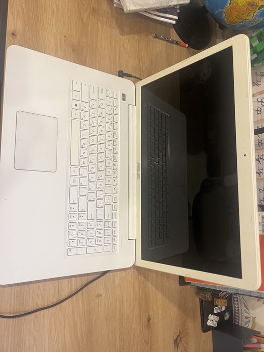 Asus X756UAK Ідеал