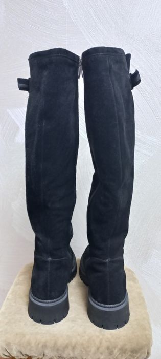 Чоботи чорні замшеві, жіночі