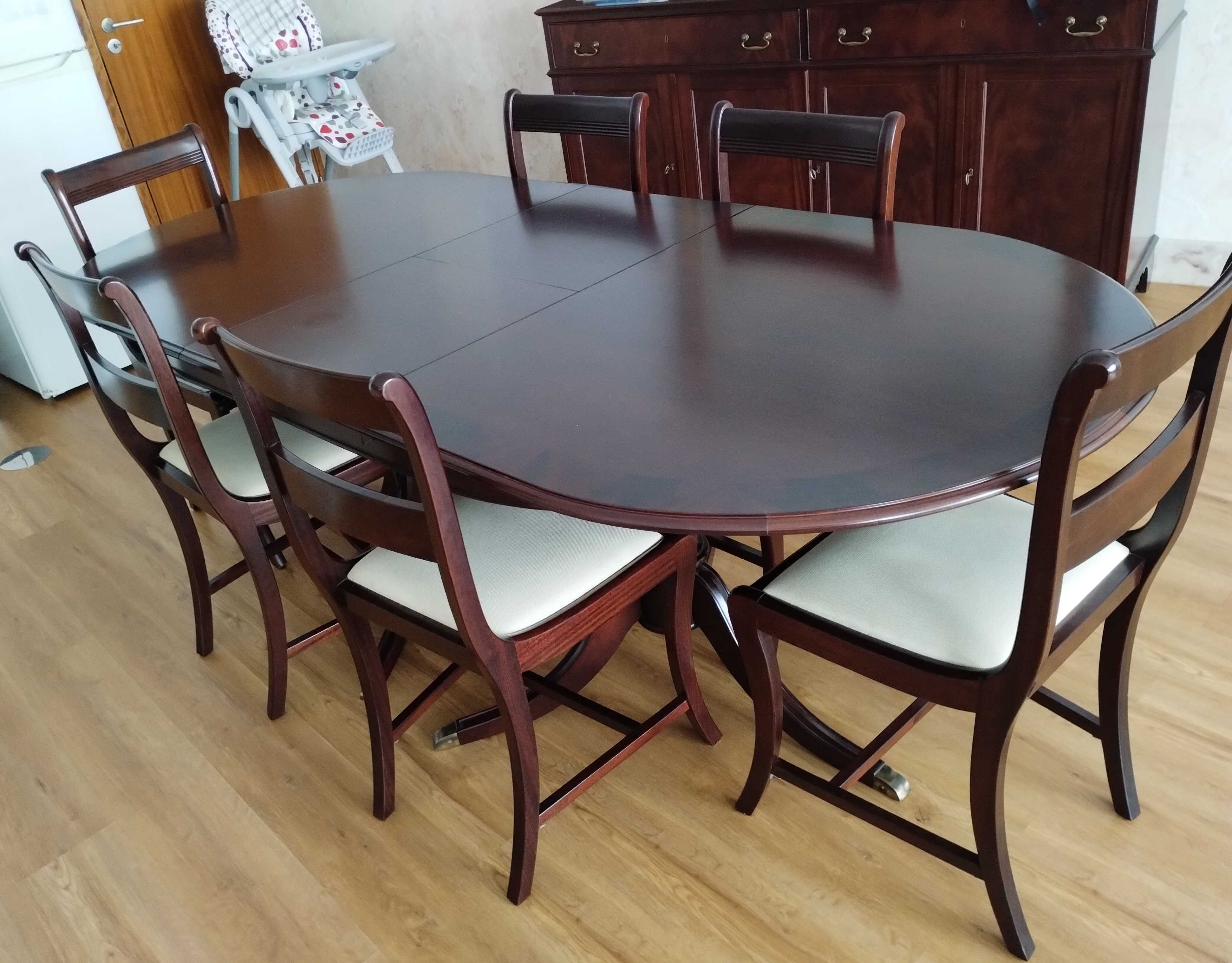 Conjunto Mesa de Jantar + 6 cadeiras com Balcão e Espelho