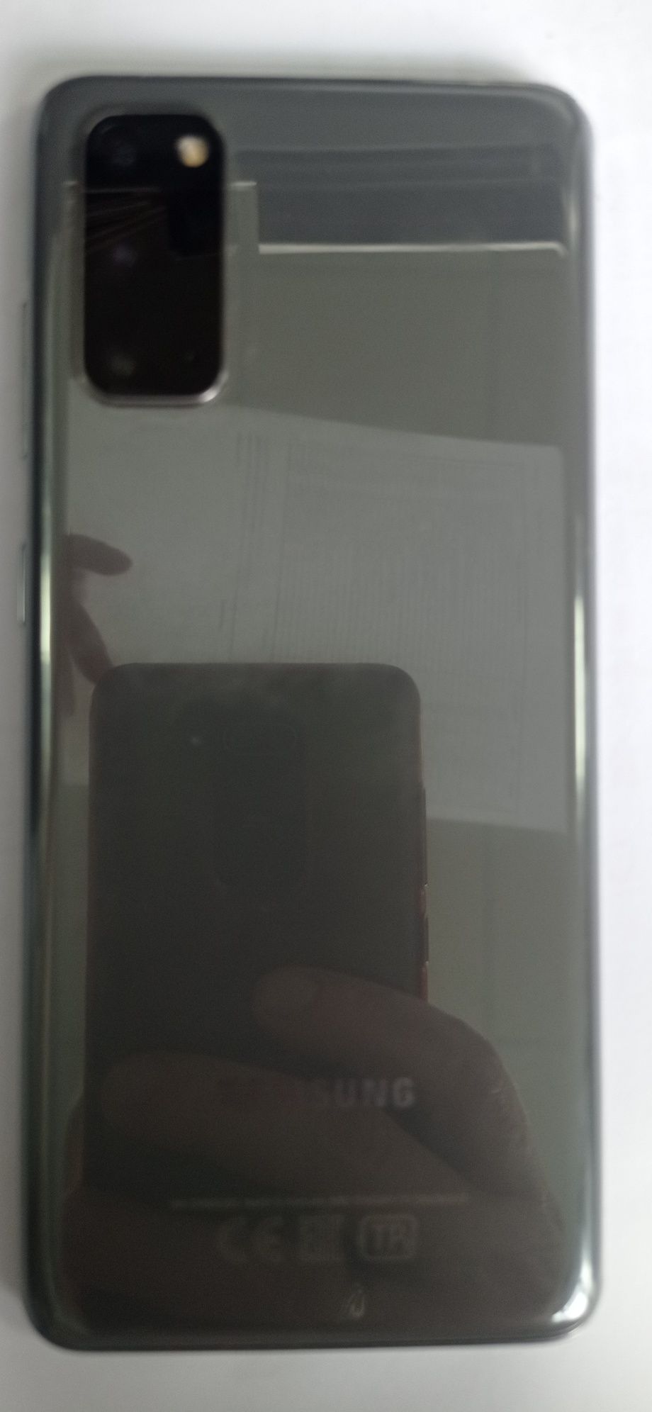 Samsung s20, битий єкран