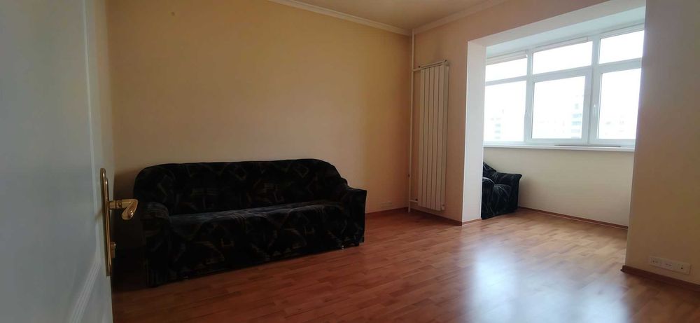 Довженка 16-Б - простора квартира біля парку — для комфортного життя!