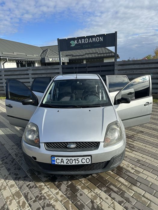 Продам Ford Fiesta