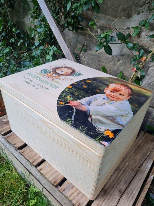 Skrzynka drewniana pudełko wspomnień z metryczką personalizowana