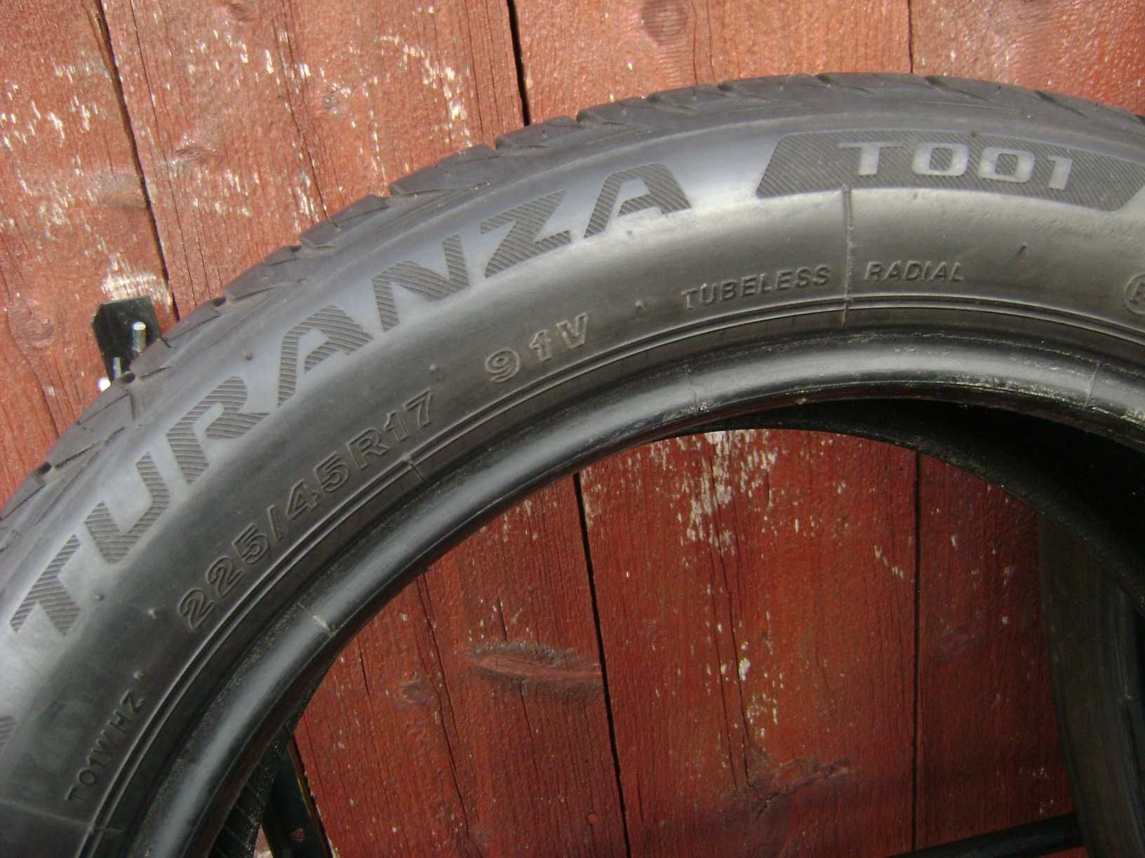 Komplet opon letnich-17-cal-Bridgestone-wysoki bieżnik-7,5mm