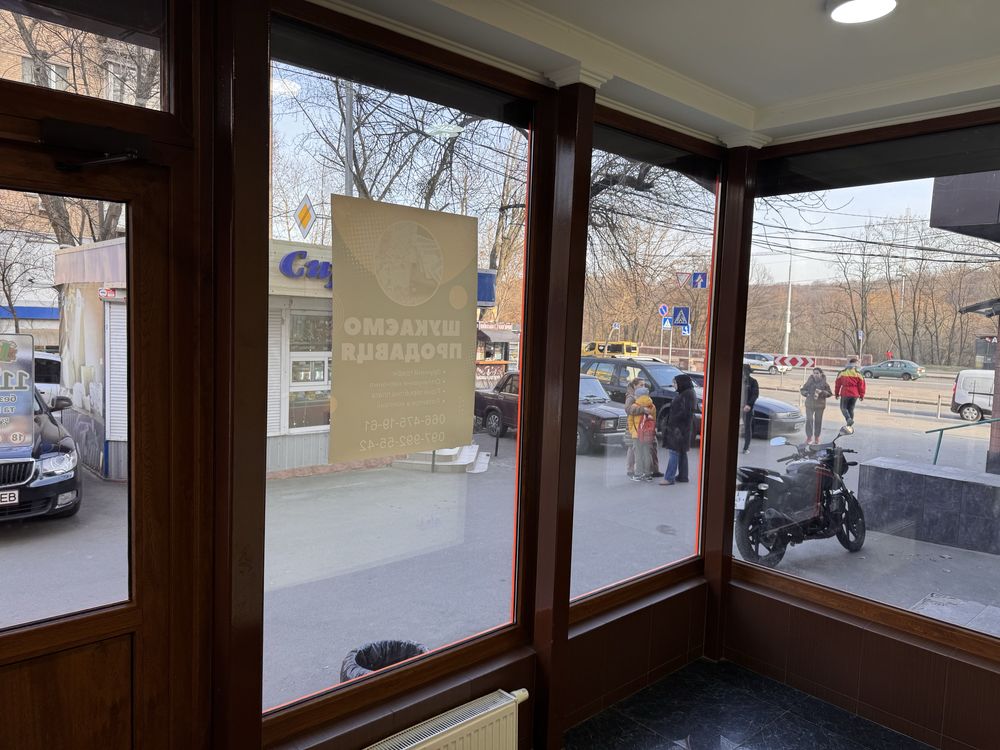 Продам магазин, ФАСАД, Голосіївський пр-т, М Васильківська