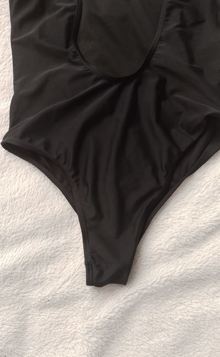 Nowy czarny jednoczęściowy kostium kąpielowy Sinsay rozm.M