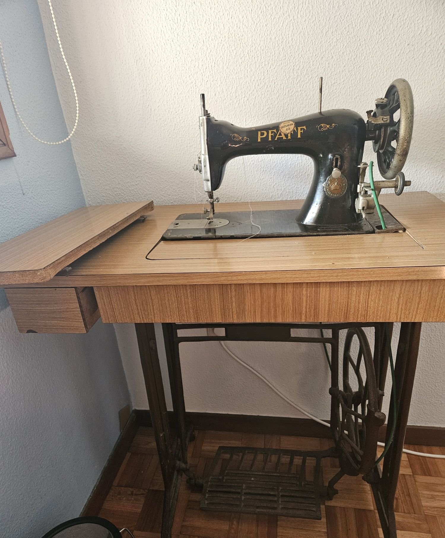 Máquina de Costura Vintage