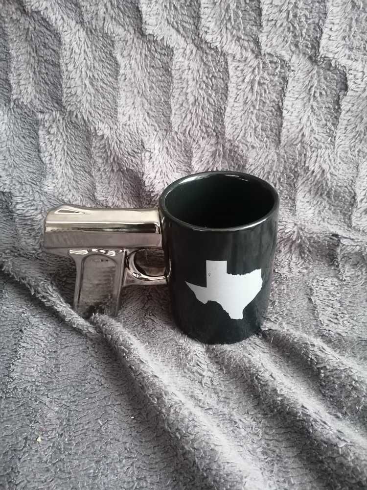 Kubek z uchem jako pistolet - ciekawy design USA stan Texas