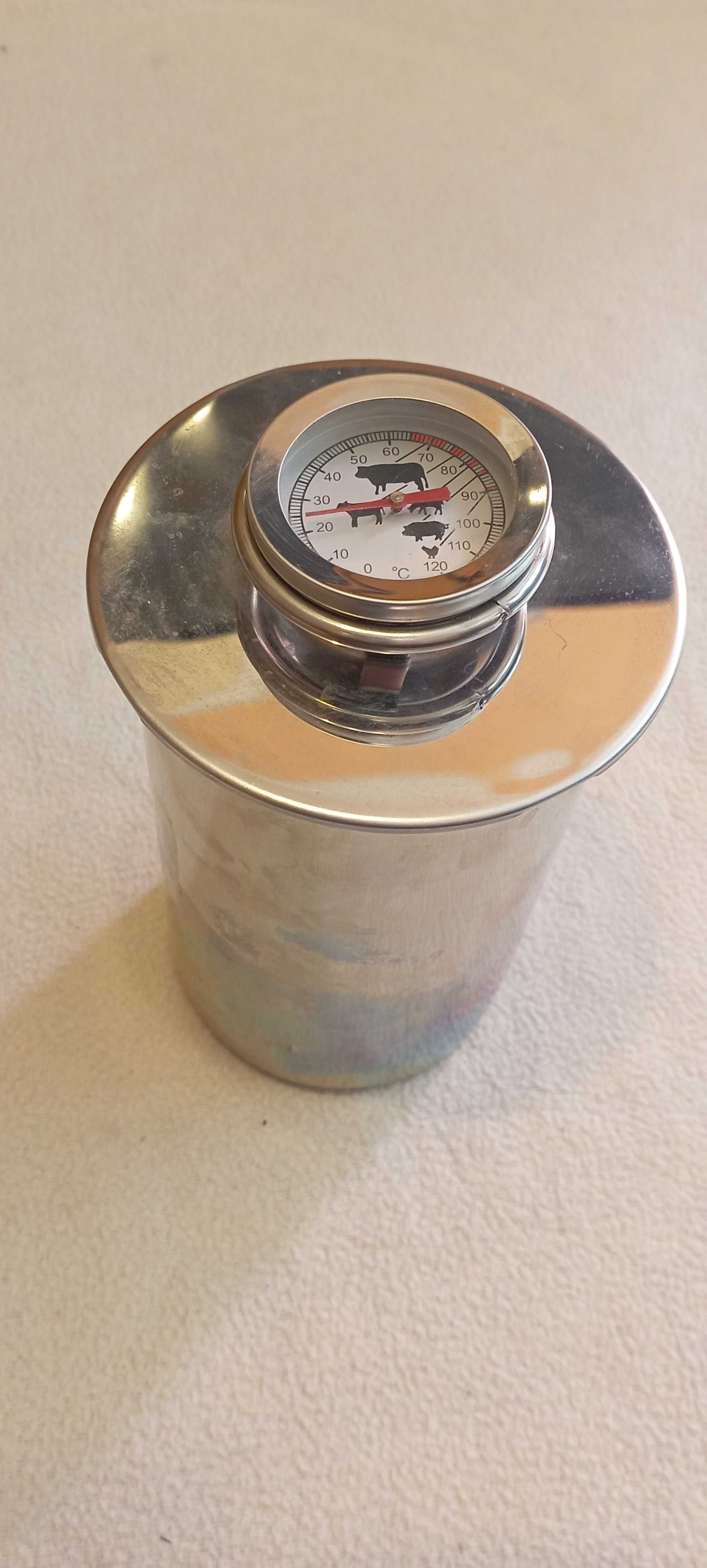 Szynkowar BIOWIN ze stali nierdzewnej  pojemność szynkowaru to 1,5 kg