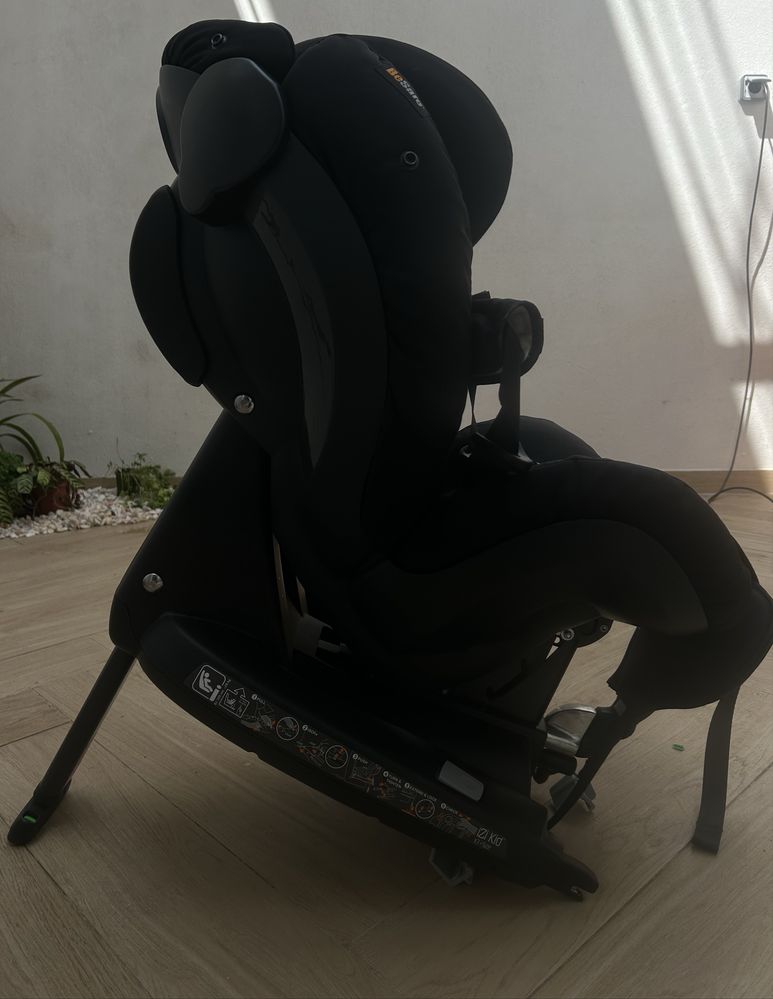 Cadeira Auto Contra a Marcha BeSafe Izi Kid x3 I-size