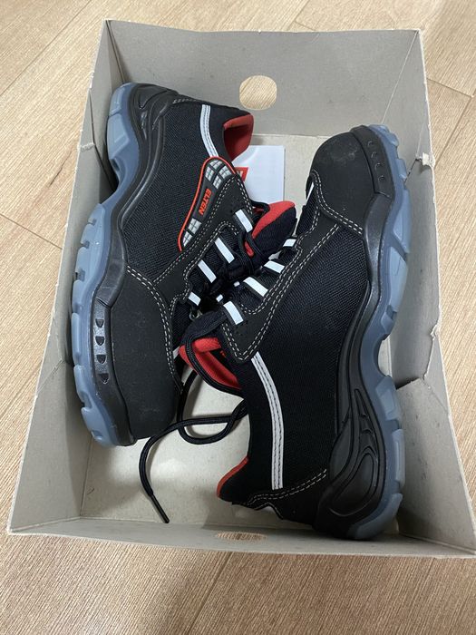 Nowe buty Elten
