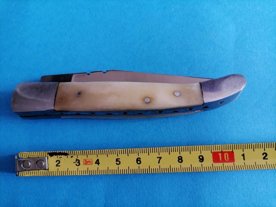 Canivete de Coleção Pradel Auvergne Cabo Osso/Matéria Córnea