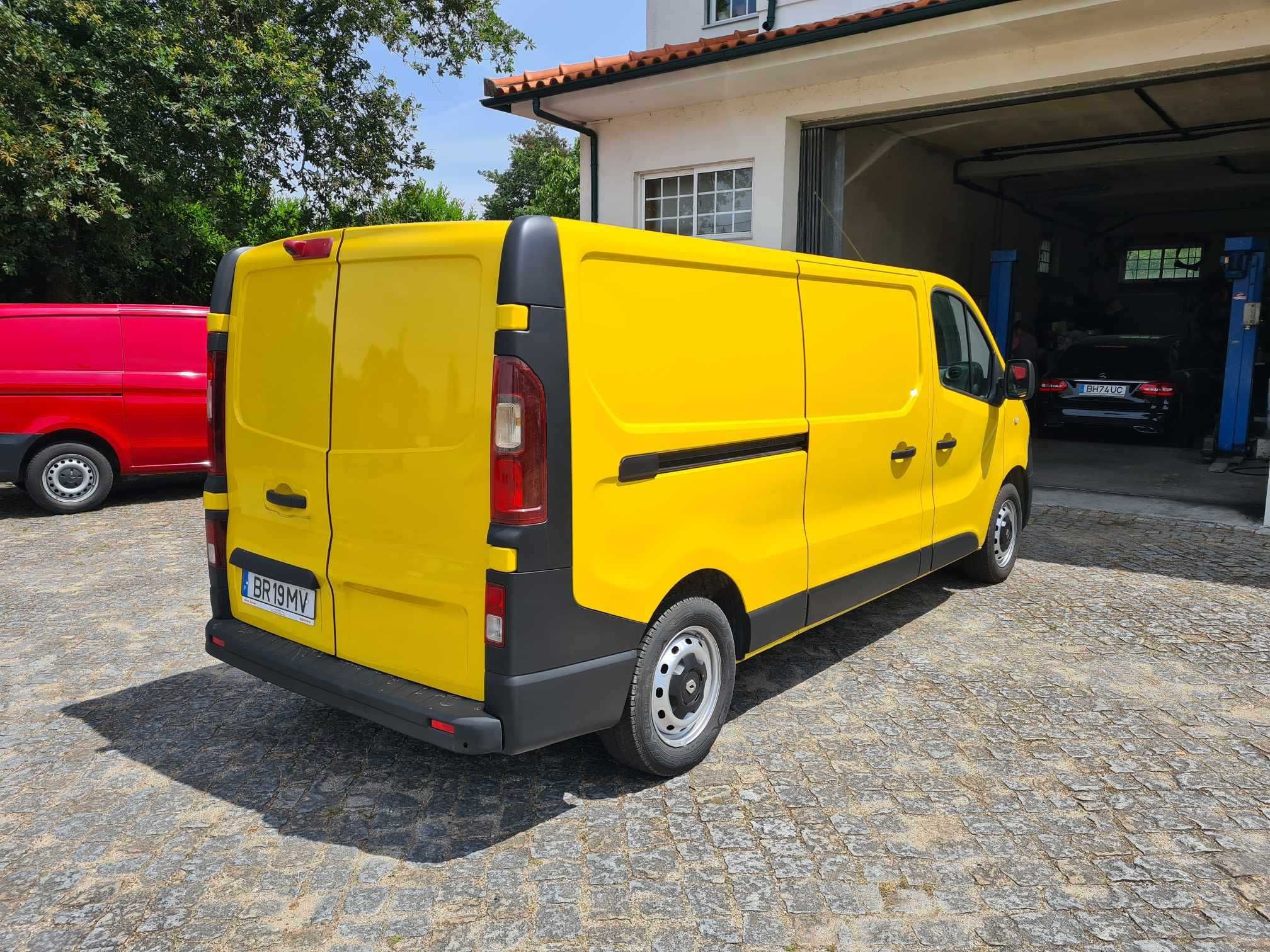 Renault Trafic 1.6Dci Longa 2018 Poucos KM