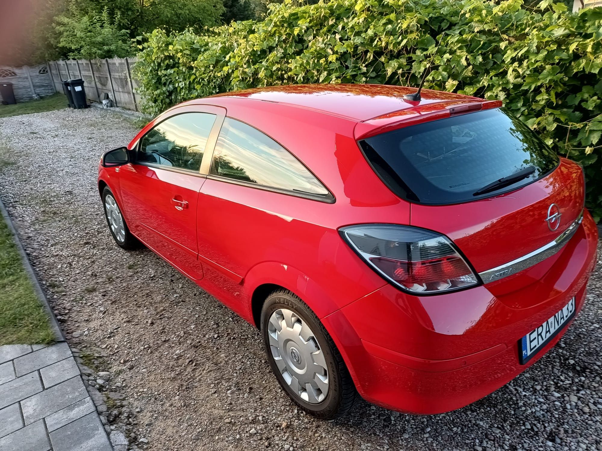 Astra H GTC 1.6 116 KM Mały przebieg