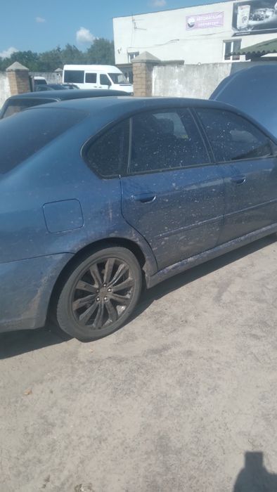 Продам Субаро як є