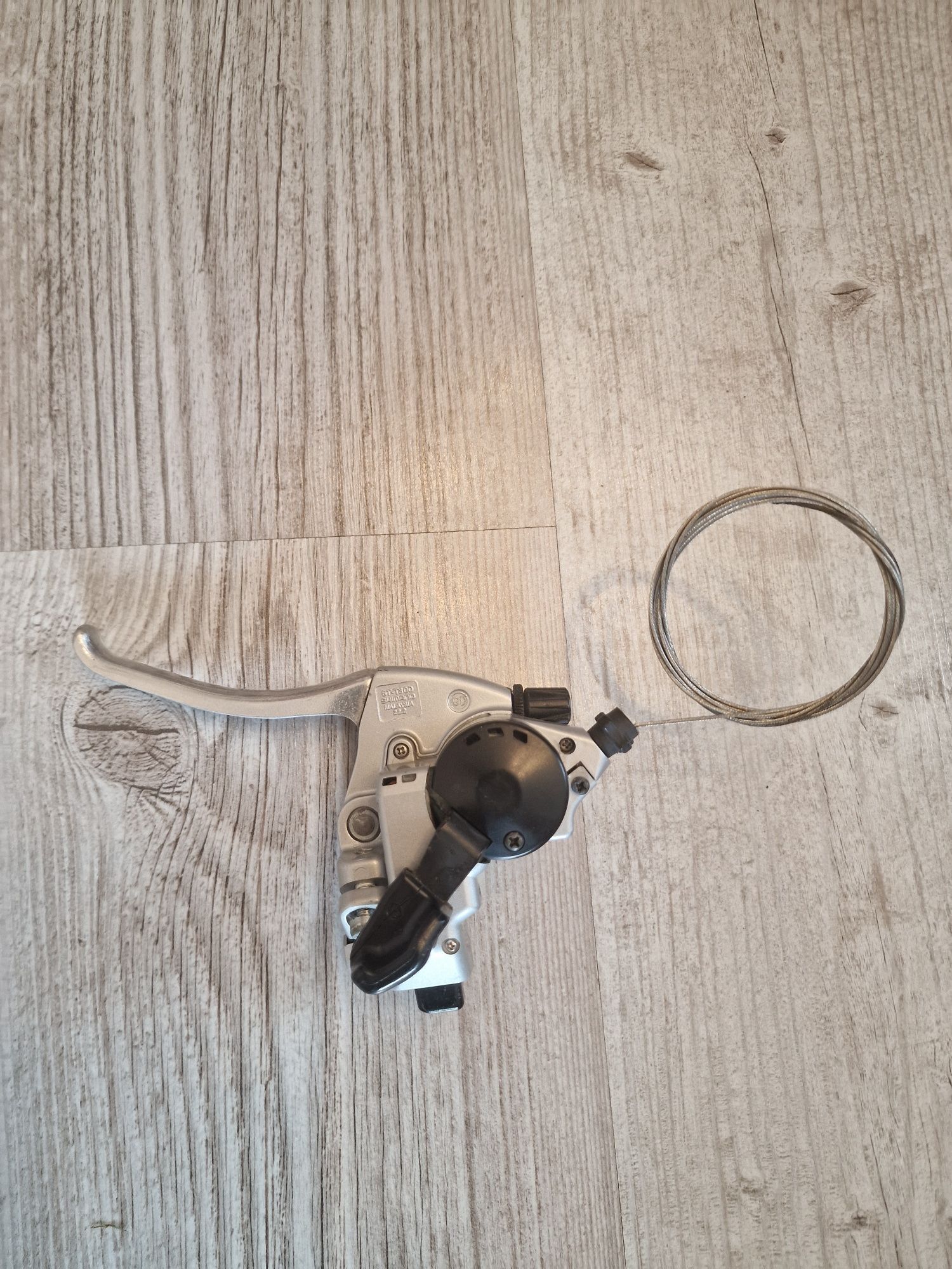 Klamkomanetki Shimano Nexave ST-T300 7s