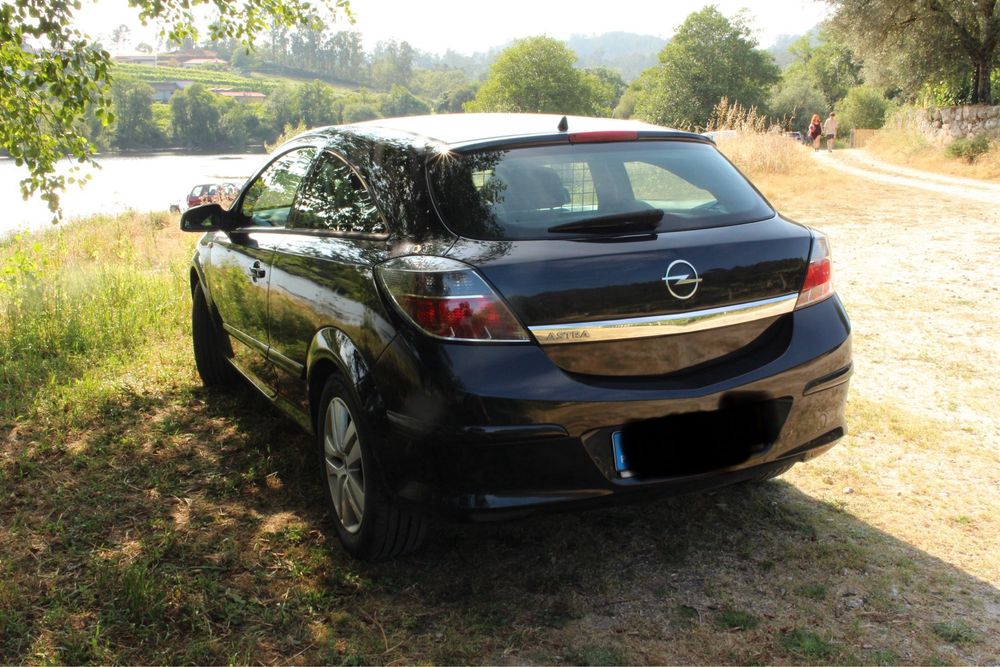 Vende-se Opel Astra 1.3 CDTI (90cv) – 2007 – 141.990Km