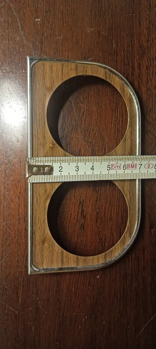 Suporte para 3 manómetros e suporte para 2 manómetros.
