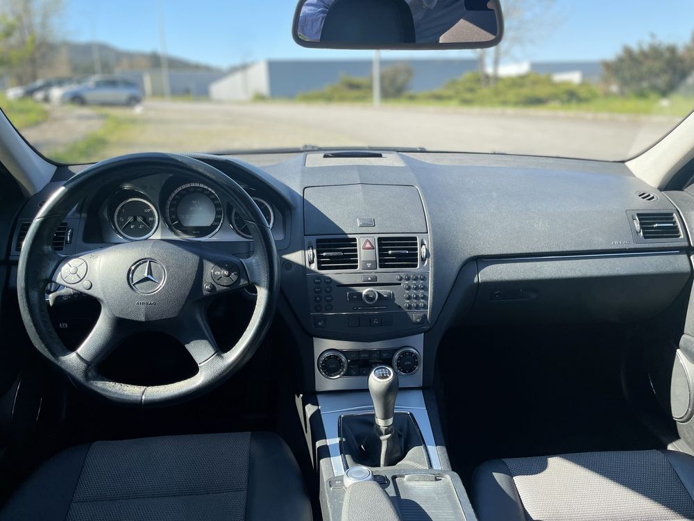 Carrinha Mercedes Benz C220 CDI Avantgard