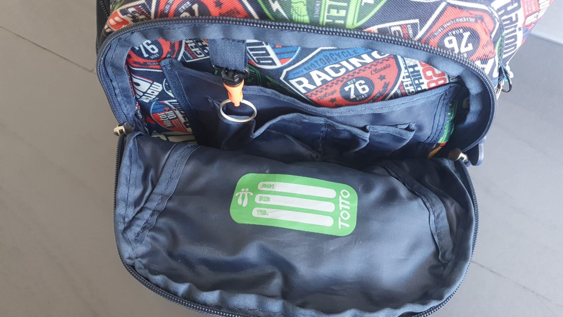 Mochila Totto com rodinhas