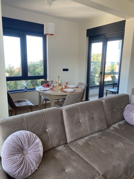 Wolne terminy we wrześniu Apartament z basenem do wynajęcia Czarnogóra