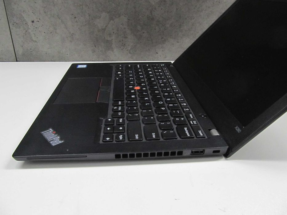 Cienki Lenovo Dotyk ThinkPad X280 i5 8350U 8GB dysk SSD 256GB laptop