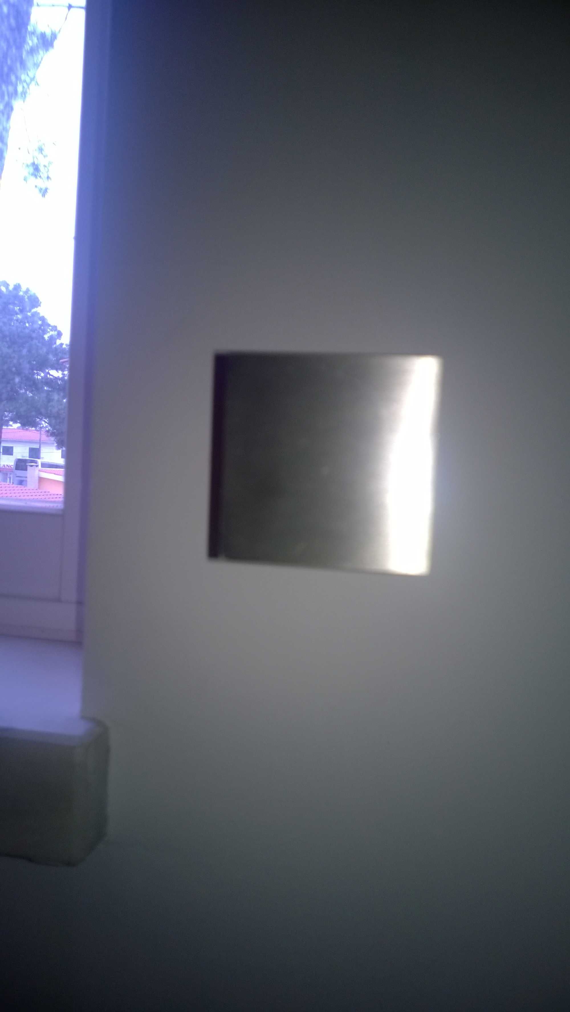 Conjunto 2 suportes para prender cortinados em inox, novos