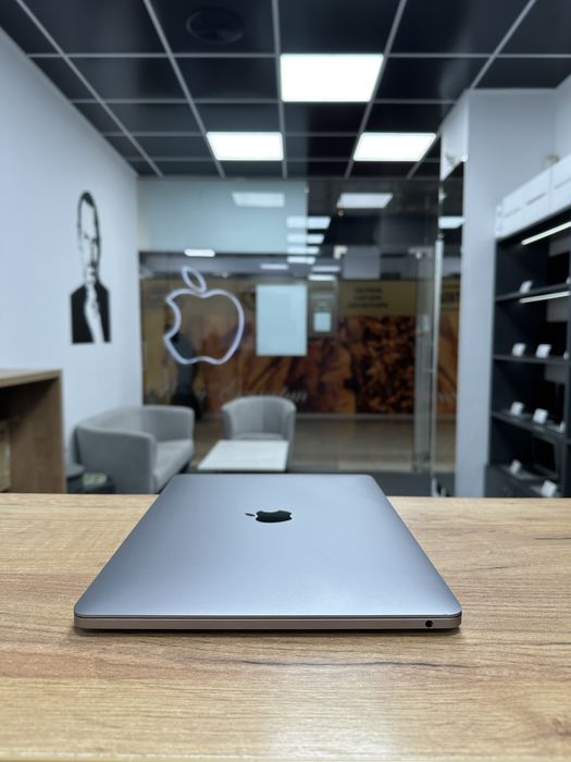 1 цикл Macbook Pro 13 2019(2020) i5 •8Gb• 256Gb Гарантія! Макбук Київ