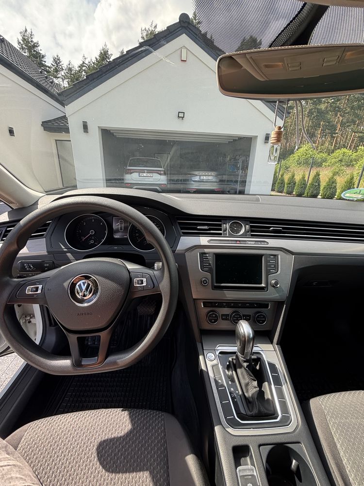 VW Passat B8 Zadbany