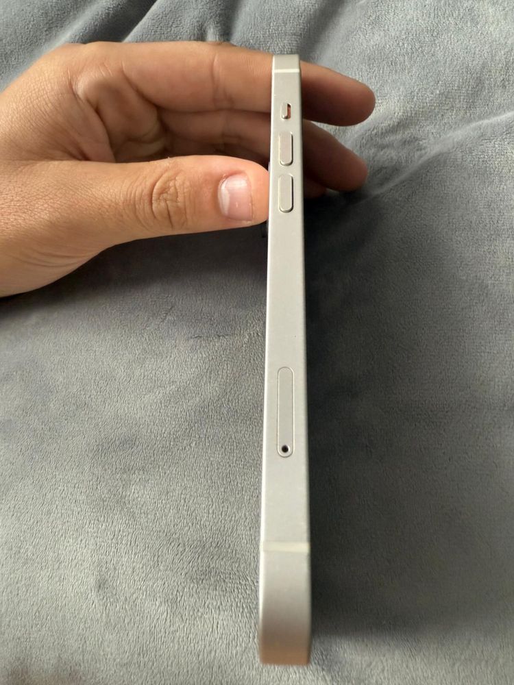 Iphone 14 jak nowy