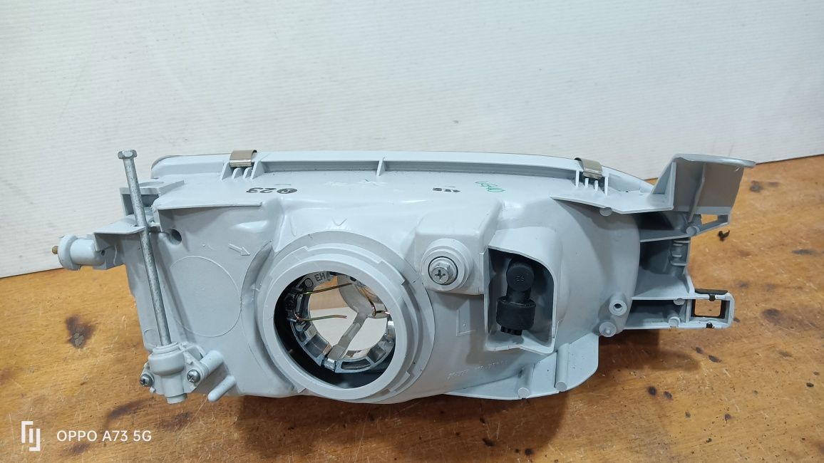 Farol Toyota Corolla ótica 1989 esquerdo