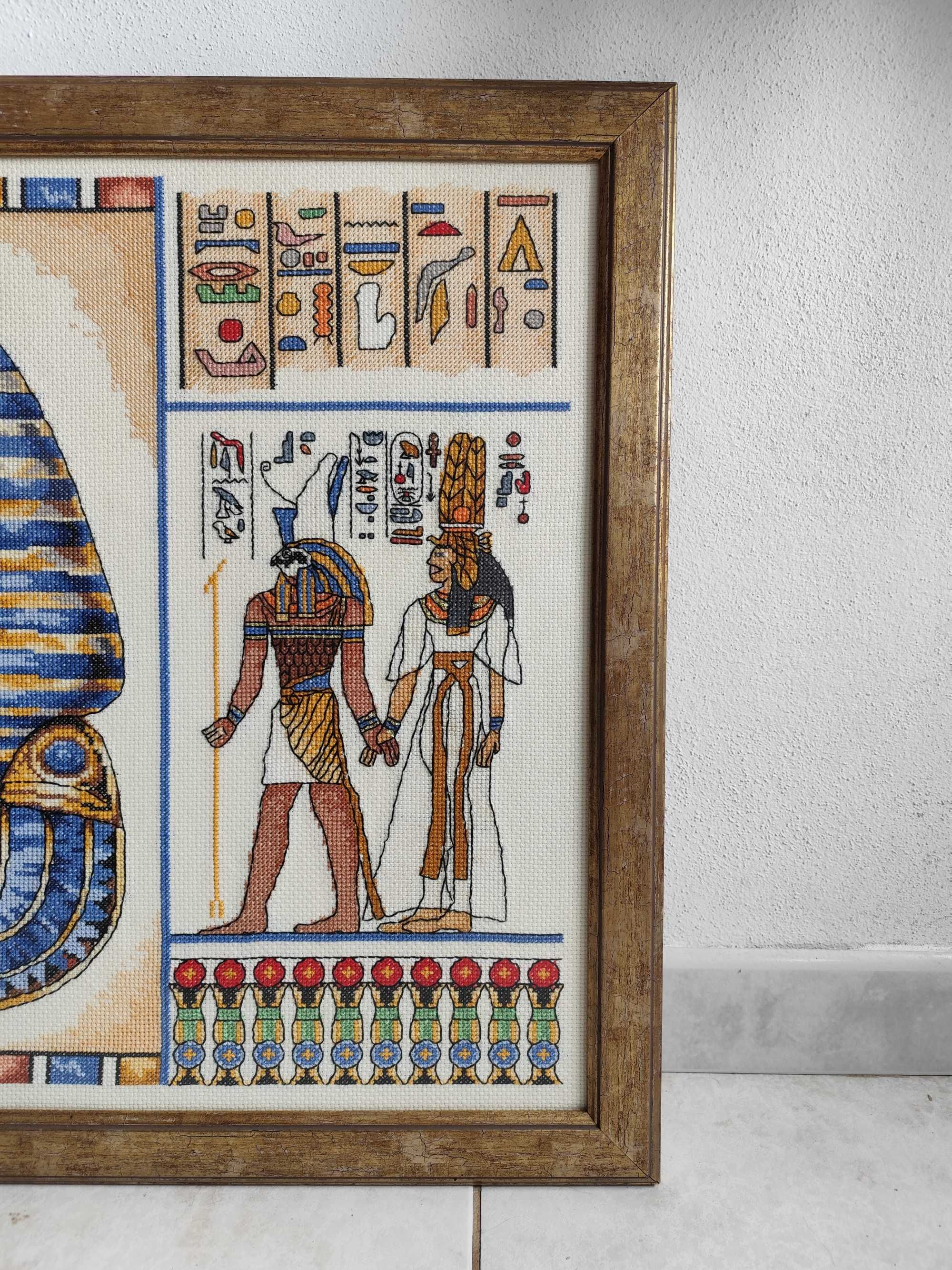Quadro em ponto cruz, Tutankamon, deuses do Egipto e escrita egípcia.