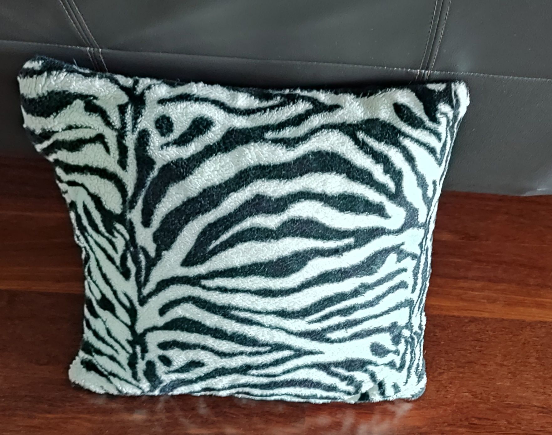 Vendo conjunto de 4 almofadas 10€