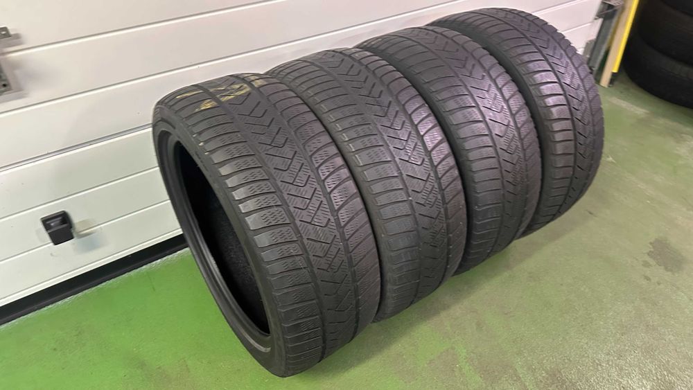 Komplet 245 45 R19 102V Pirelli WinterSottozero3 bieżnik 2x4,7mm 2x4mm