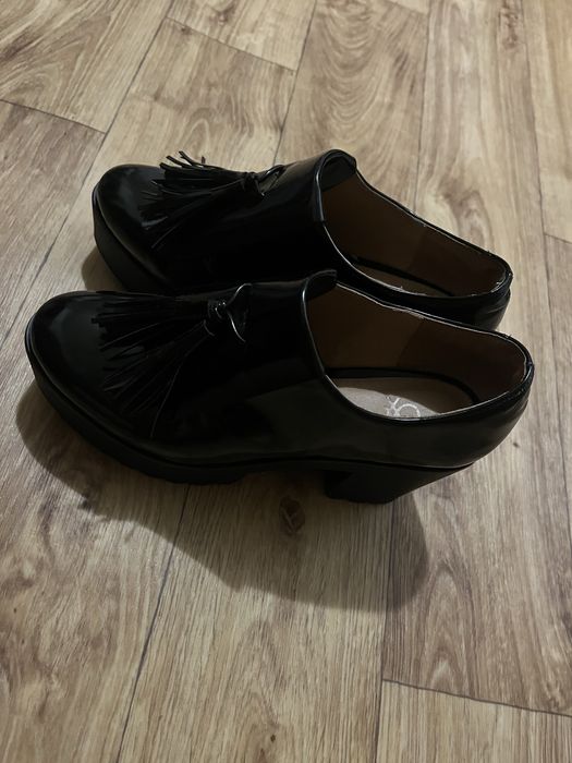 Туфлі лофери з каблуком