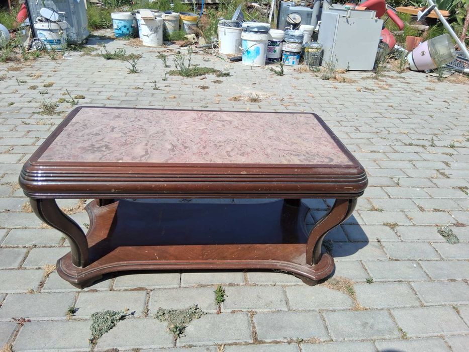 Mesa de centro com pedra