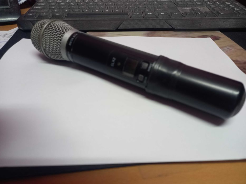 Microfone SHURE Beta 87A-SLX2 c/transmissor
