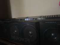 Radio preto antigo de cassetes