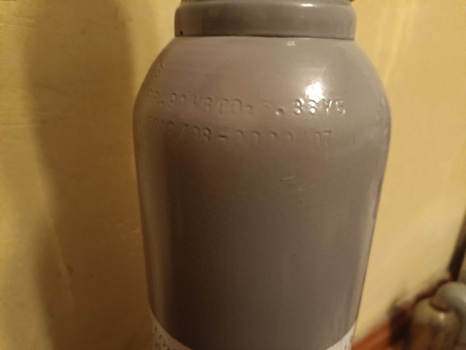 Butla z gazem CO2 spożywczym 6kg/8L