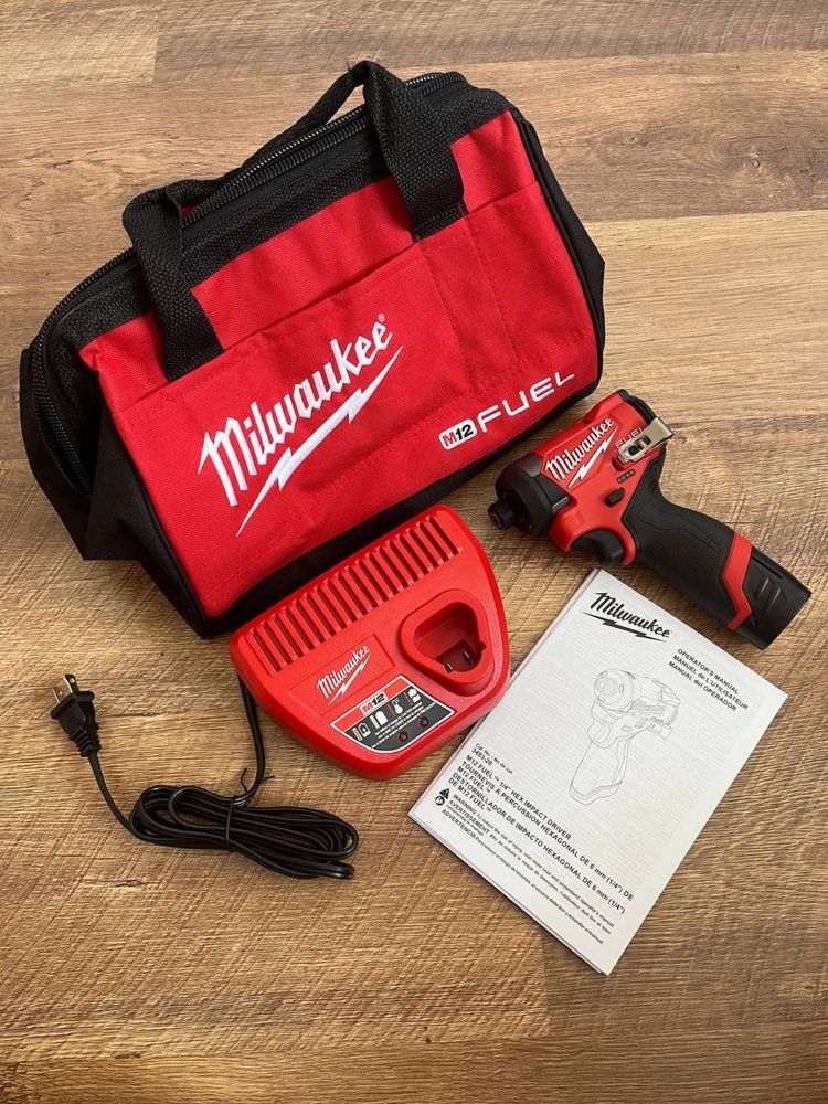 Імпакт ударний шуруповерт Milwaukee M12 Fuel 12V (з АКБ, ЗП і сумкою)