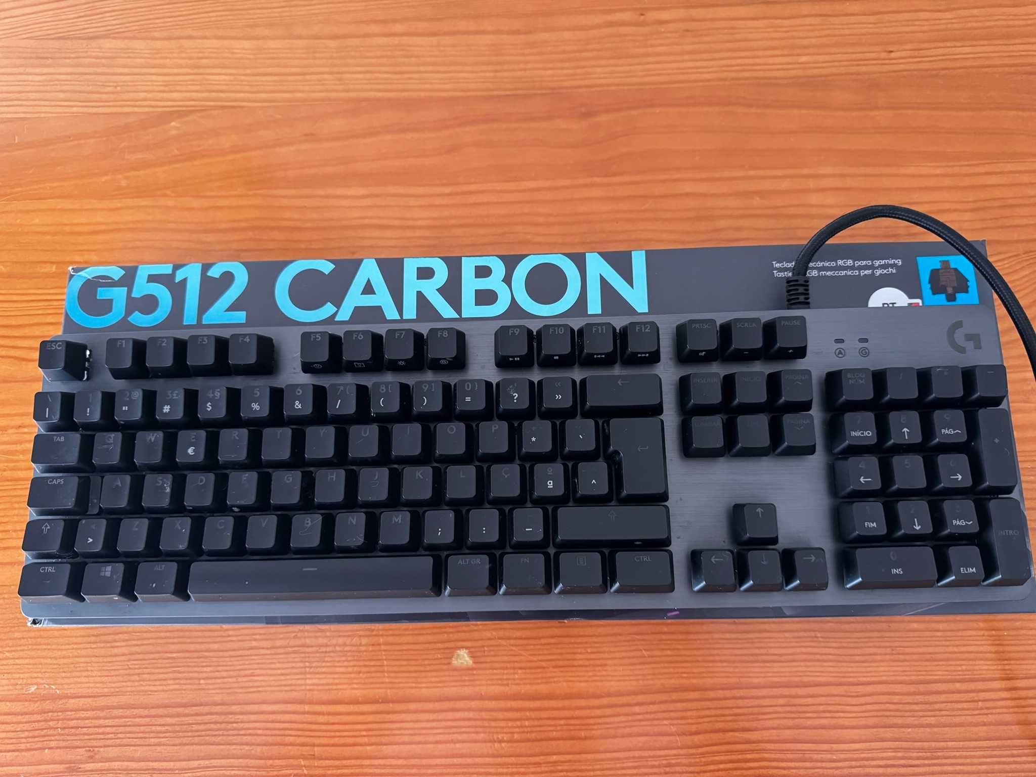 Teclado mecânico RGB LIGHTSYNC para jogos com G512
