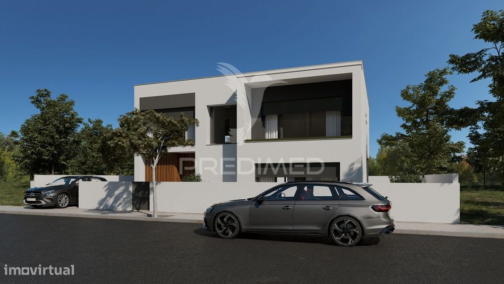 Moradia de Luxo l com Piscina — Elegância e Modernidade em Cada Det...