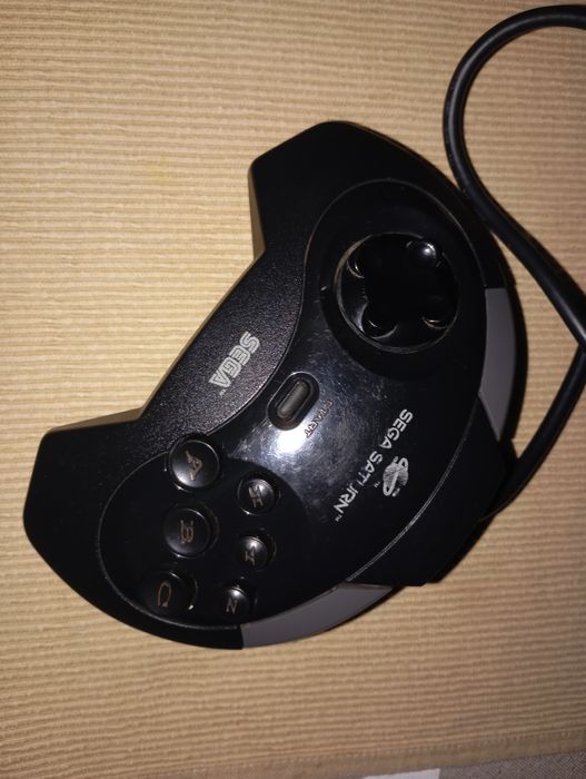 Jogo e comando Sega Saturn