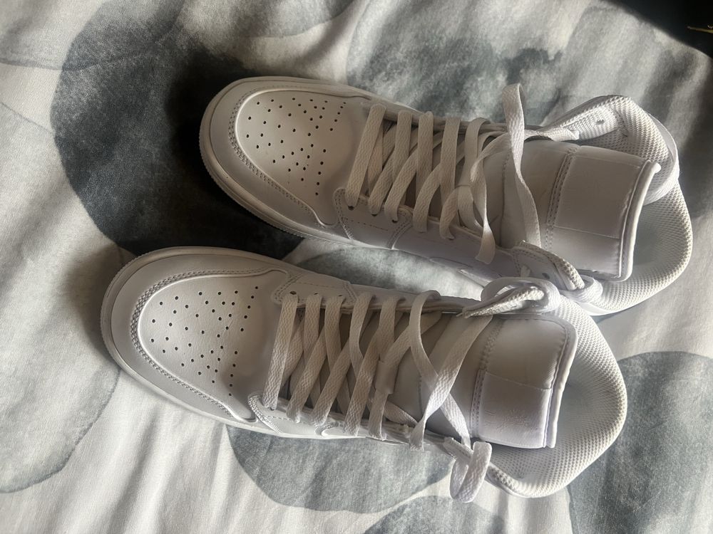Nike jordan novas. Nunca usadas