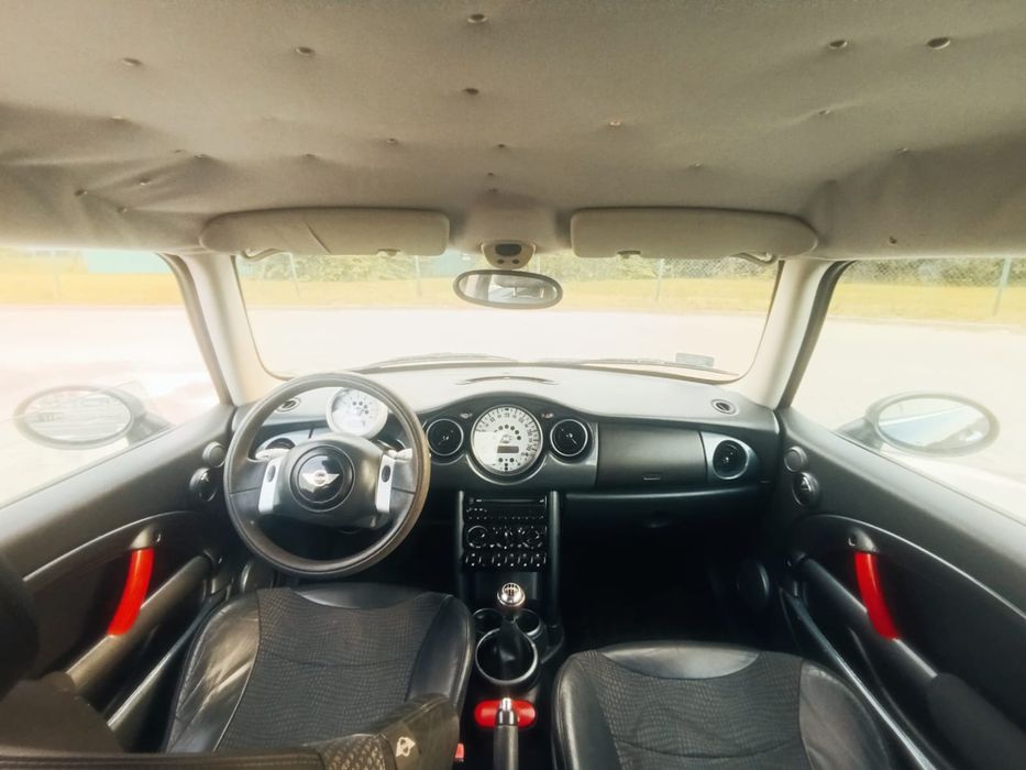 Mini Cooper 1.6B // 2004 // Super Stan // Klima // Zamiana //

Samochó
