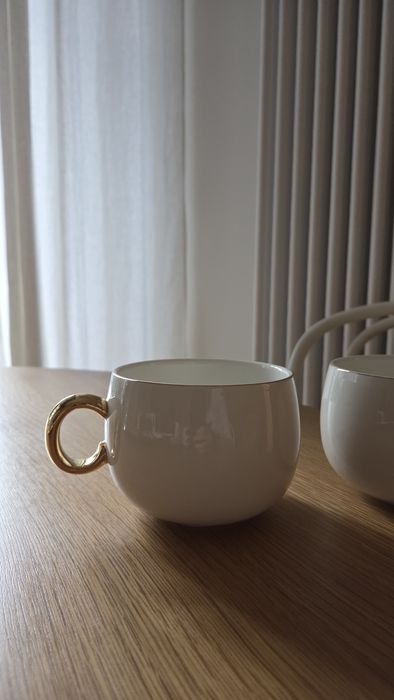 Kubki home and you ze złotym uchwytem duze