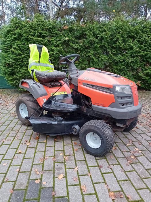 Ciągniczek koszący