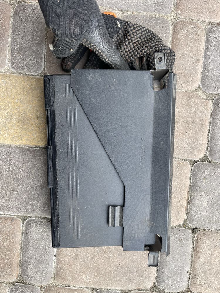 Cd-чейнджер mb c-class w203 A2038209089 Mercedes