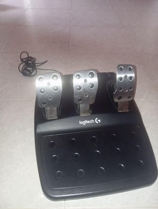 Volante + Pedais LOGITECH G29 (Multiplataforma - Preto)