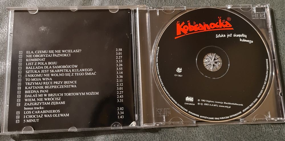 Sztuka Jest Skarpetką Kulawego - KOBRANOCKA  (wydanie 2003)  CD
